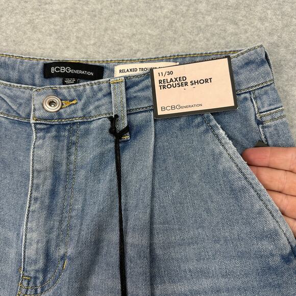 BCBGeneration Relaxed Trouser Shorts WMNS 30 Blue Casual Denim Style Light Wash - Picture 4 of 5